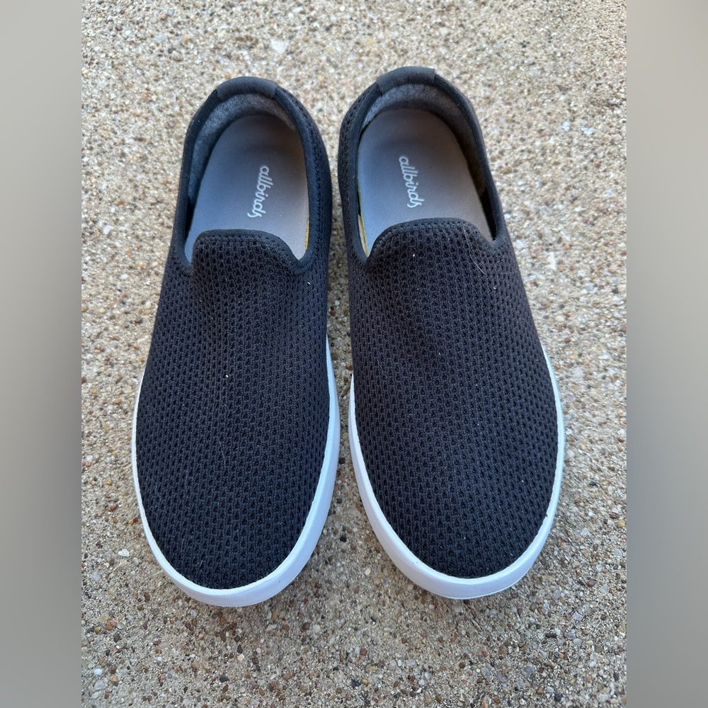 Allbirds - black slip ons size 8